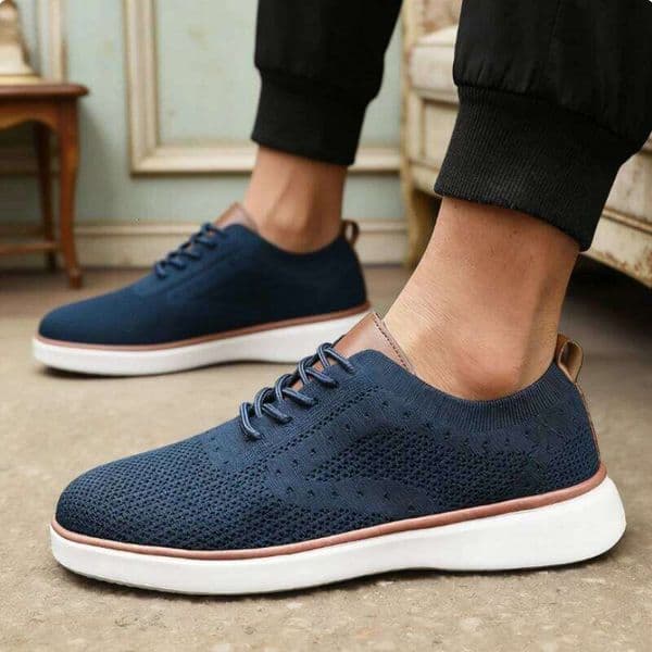 Breathable Mesh Sneakers Men 2026 New Light Knitted Shoes Comfortable Walking Casual Shoe Non-slip Sole Outdoor Fashion Footwear