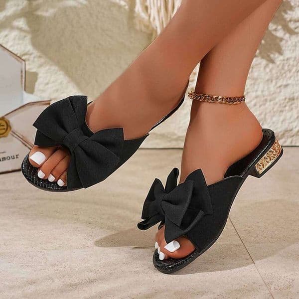 **Summer New Round Headed Sexy and Comfortable Flat Casual Fashionable/Elegant Butterfly Bow Beach Slippers for Women