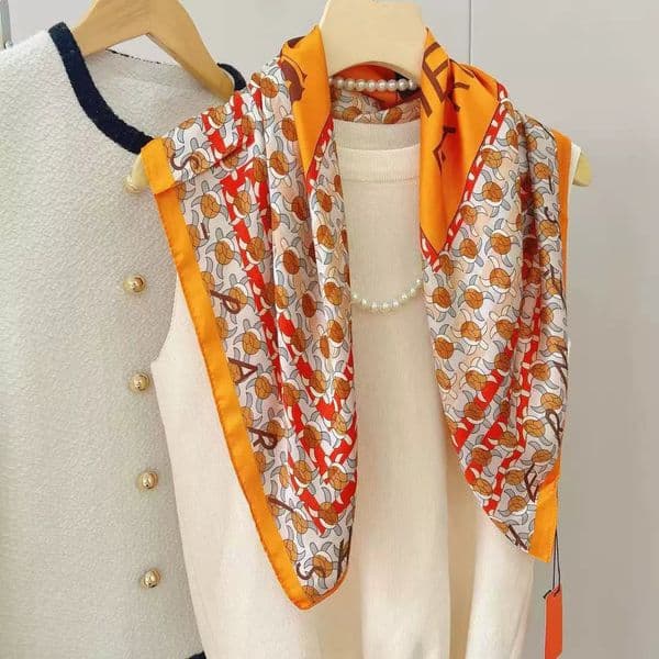 Designer Scarf 70cm Flower Silk Square Scarf Women Satin Shawl Wrap Hijab Female Hair Band Wrist Luxury Headkerchief Echarpe fashion Bandana