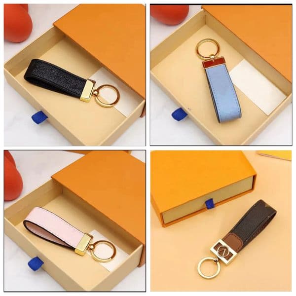 Classic Keychain Key Chains Ring Holder Keychains Lanyards For Men Women Car Bag Pendant Accessories