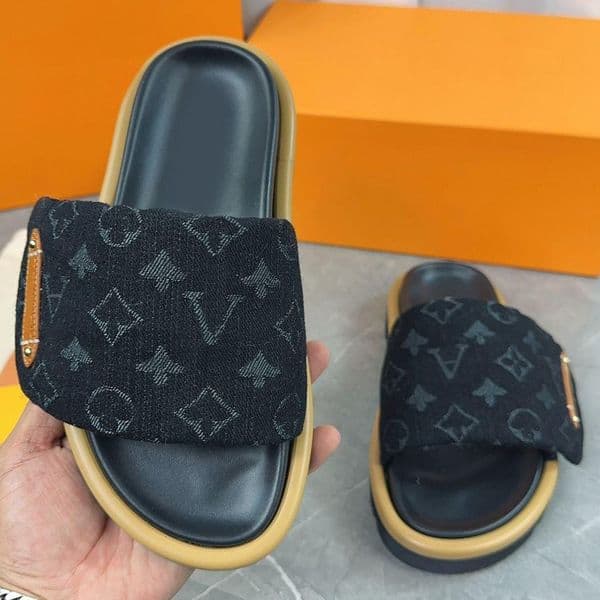 Designer Sliders Women Men slippers Flat Comfort Mules Slides Fashion Classic Prints Embossed Summer Sandals Black Grey Beach Shoes slippers With Box