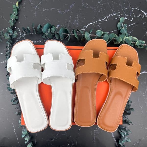 Womens slippers fashionable floral slippers leather rubber flat shoes sandals summer beach shoes winter plush slippers bathroom slippers classic beach sandal 888