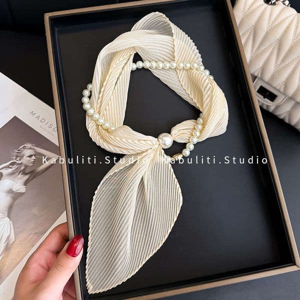 Crinkled Off-White Magnetic Pearl Necklace Small Women's Neck Warmer Matching Shirt Shawl Thin Scarf