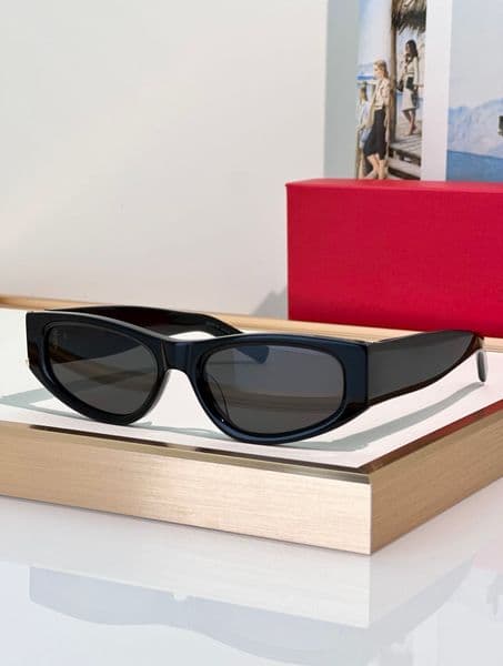Luxury Designers Womens Sunglasses For Women Men Sun Glasses Mens Designer M182 Fashion Style Protects Eyes Random Box