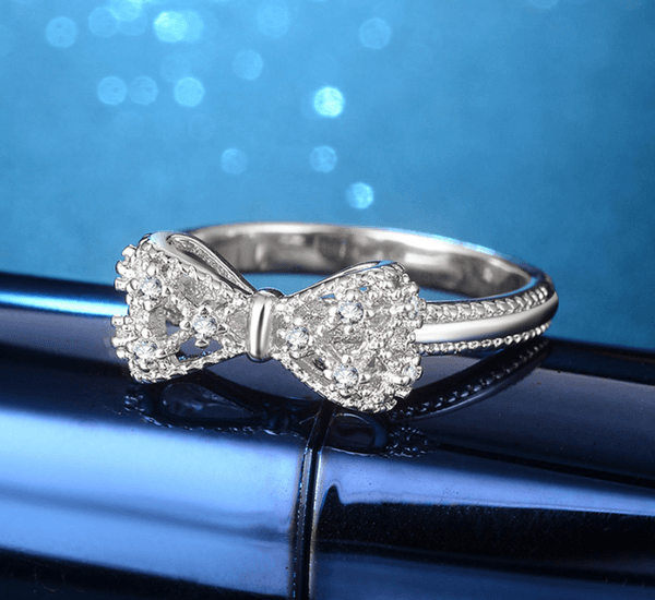 Sophisticated Metal Finger Ornament Classic Bow Design With Sparkling Cubic Zirconia For Fashion Enthusiasts Elegant Statement Ring For Women Daily Wear