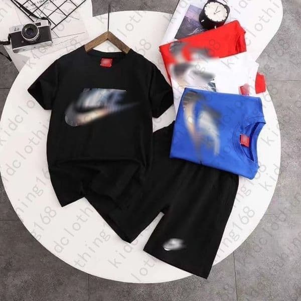 FD Kids Designer Clothes high quality Childrens Summer Shorts Two-piece Set Fashionable Little Bear Short T Boys Girls Half Sleeved Top Clothing Sets
