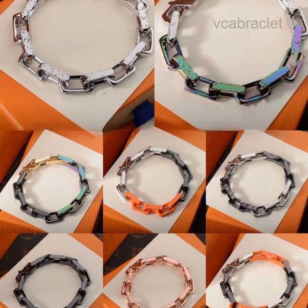 Bamboo Joint Cuban High-quality Titanium Steel Retro Hip-hop Couple Color-matched Interlocking Bracelet with Fashionable Engraved Floral Letter Design