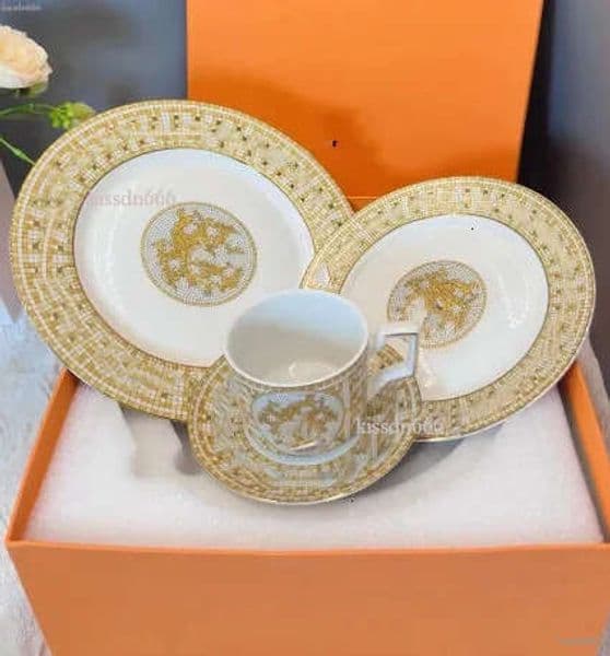 Simple bone china tableware plate, ceramic cup plate, European style home plate cover, creative fruit plate, ceramic bone china steak plate-G2542