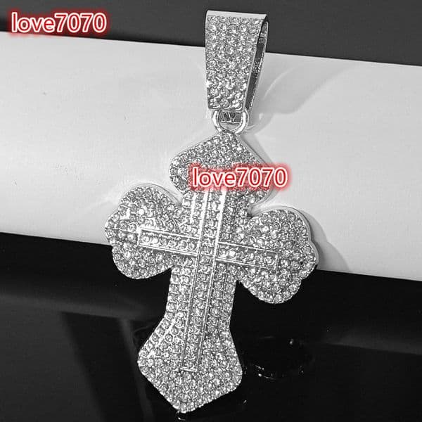 2026 Fashionable Minimalist Styles Fine Pendant Necklaces Sweatproof Compact Cherries Pendant Necklace Sweet Cute Jewelry for Women