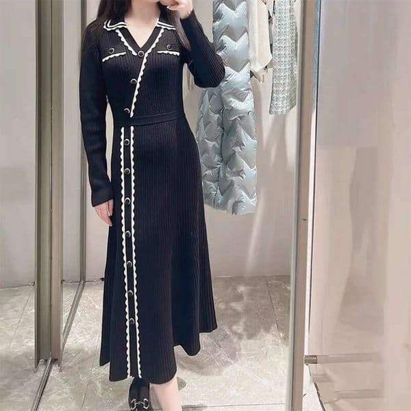 2026 Spring Designer French Elegant V-neck Black Knitted A5 High end Sleeve Bottom Skirt for Women