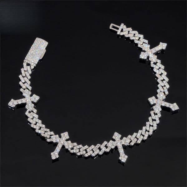Men's Cross Pendant Necklace with 5A-Grade Zirconia and a Unique Hip-Hop Cuban Chain