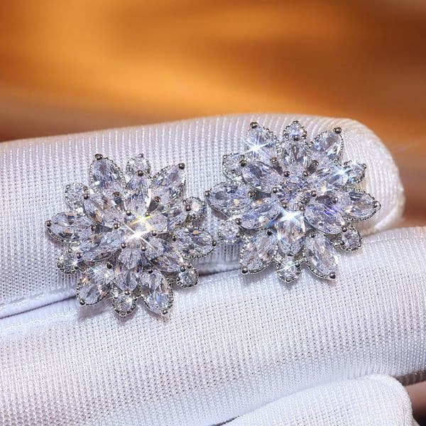 Temu's Luxury Sunflower Double-Layer Zircon Ladies' Festival Earrings Earrings, Fashionable Women's Copper Earrings
