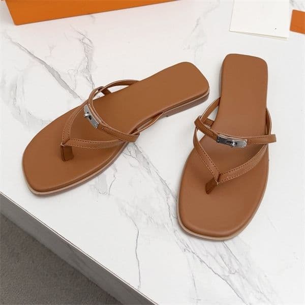 Top Luxury Women Miss Beach Slippers Calfskin Leather Sandals Shoes Palladium-plated Slide Flats Lady Flip Flop Slip On Casual Walking EUR35-43 001