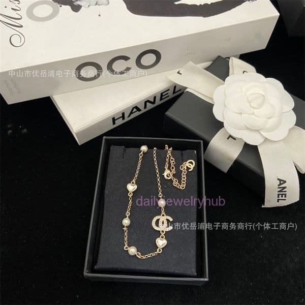 jewerly designer for women chaneell Full diamond heart pearl necklace for women sweet necklace for women cc earring chaneil