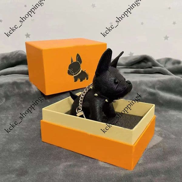Brand Designer Letters Cartoon Animal Small Dog Creative Chain Key Ring PU Leather Letter Pattern Car Keychain Jewelry Gifts Accessories 7Colors11