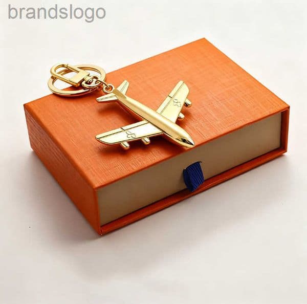 3style With Box Airplane Key Holder Leather Keychain Classic Bag Chain Luxury Designer Wallet Keyring Bag Charm Pendant for Women Girl Christmas Gift