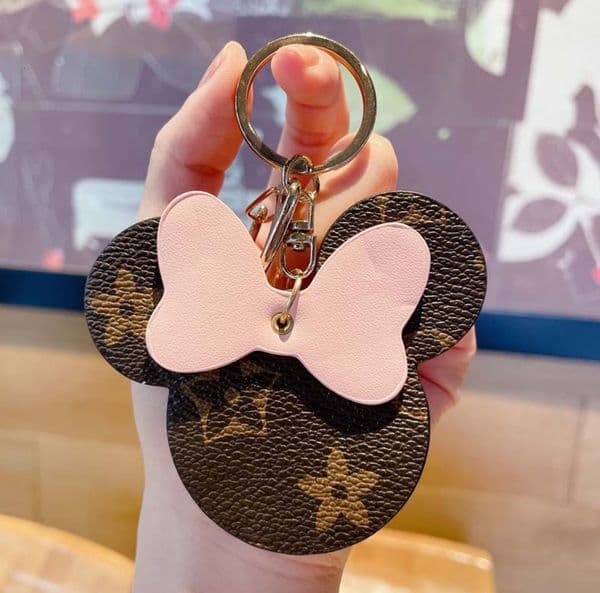 Brown Flower Keychains Rings Cartoon PU Leather Bow Mouse Gold Car Keyrings Holder Cute Bag Pendant Charms Fashion Design Jewelry Gifts Key Chains Accessories s