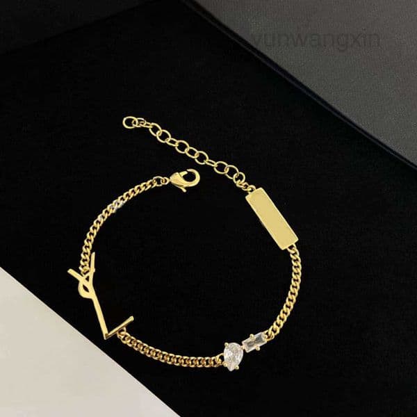 Bangle Classic luxury Bracelets Bangle letter Y Titanium steel with diamond designer for women jewlery gifts woman gold silver wholesale not Fade 24