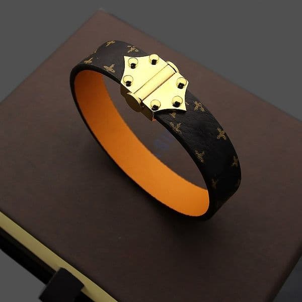 Brand Leather bracelet designer bracelet wristband old flower senior charm letters charm bangle hardware gold plated jewelry bracelets high quality