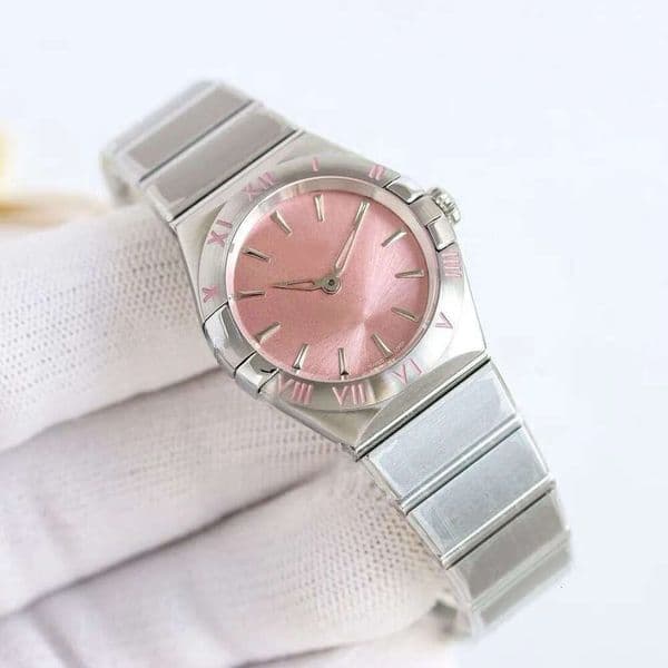 A classic fashionable watch with a 28mm stainless steel strap and sapphire crystal. Free shipping for luxurious ladies' watches — detail 1