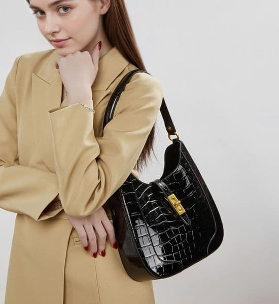 Premium texture shiny crocodile print underarm bag for women - Sophisticated metal clasp shoulder bag