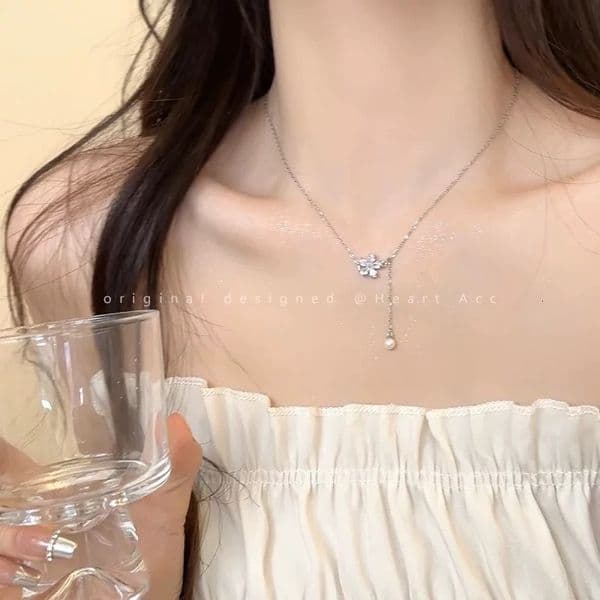 Flower Pearl Zircon Tassel Necklace for Women, Light Luxury Niche High-end Collarbone Chain, Gentle Temperament Versatile Neck Chain Accessory