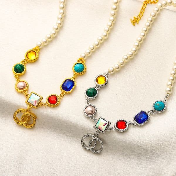 High End Pendant Necklace Women Classics Designer Round Pendants Necklaces Wedding Jewelry Christmas Gifts