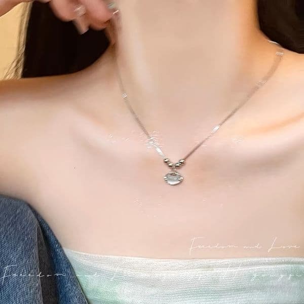 Cat's Eye Stone Peace Lock Necklace for Women 2024 New Popular Model Light Luxury High-End Simple Elegant Clavicle Chain