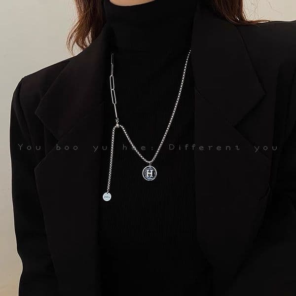 Letter H Tassel Titanium Steel Necklace for Women Sweet Cool Hip-Hop Long Adjustable Sweater Chain Niche Design Splicing Accessories