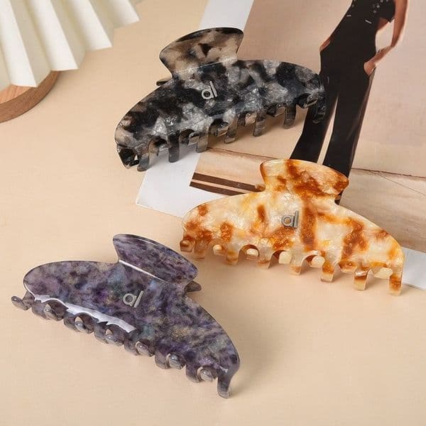 Designer Hair Claw Clip Hair Claws Hairclip Fashion Hair Accessories Women Girl Clips Clamps Girl Hairpins Gift