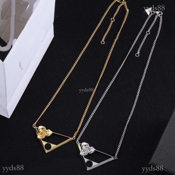 Designer Necklace Chunky Curb Chain Hip Hop Music Festival Jewelry Pujia New Triangle Rose Necklace P Letter Classic Simple Inverted Tri