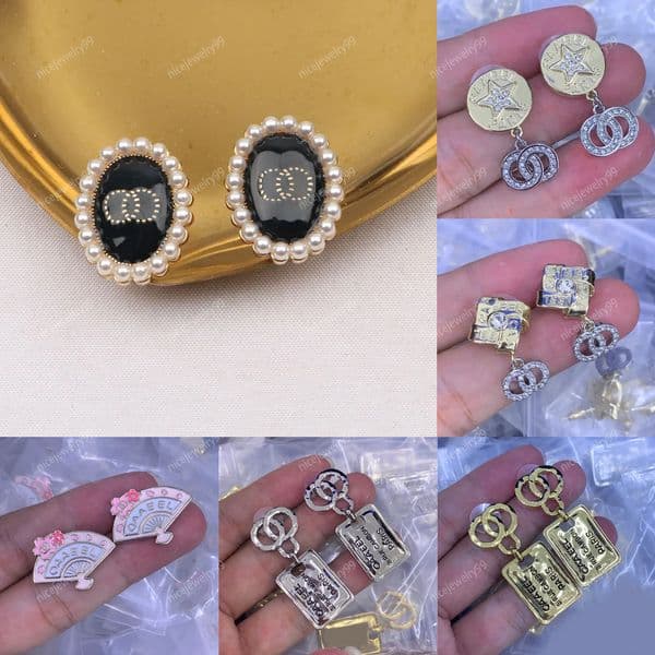 Designer with Crystal Pearl Stud Geometric Women Diamond Brass Copper Earring Luxury Wedding Party Jewelry High Quality Dazzling Earrings