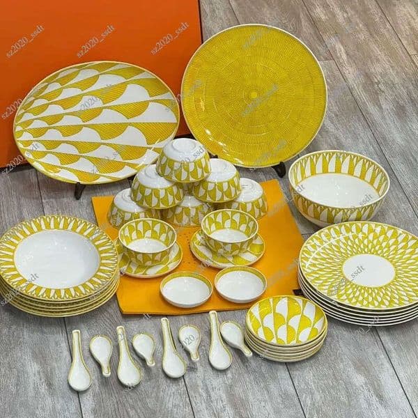 Luxury Tableware Home Art 41 Piece Set Soleil D Ceramic Tableware Hypebeast Collection Wedding, Party, and Festival Gifts