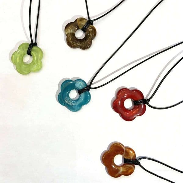 1pc Floral Necklace Acrylic Flower Pendant Neckchain Fashion Jewelry Gift for Women
