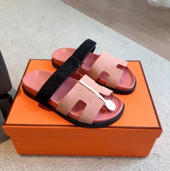 Luxury Classic Chypre Sandals Designer Leather Man Slides Sandal Summer Flat Shoes Fashion Beach Casual Slippers Letter Outdoor Shoes