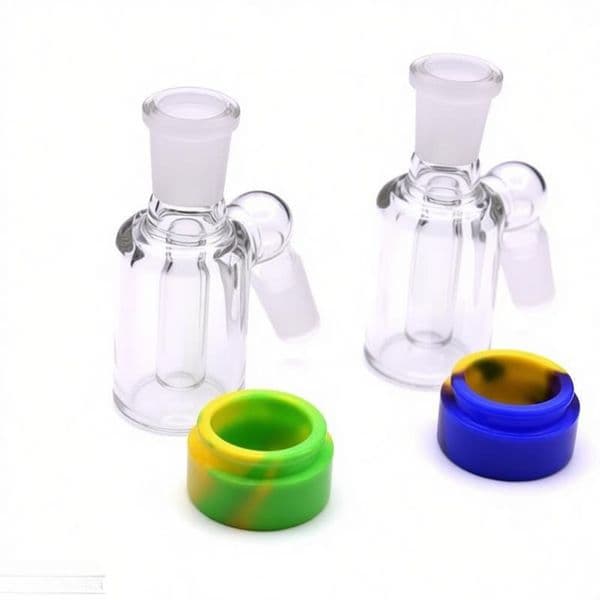 Wholesale 14mm 18mm male Female Glass Ash Catcher With colorful Silicone Container wax box Reclaimer Ashcatcher For water bong pipe or Quartz Nails
