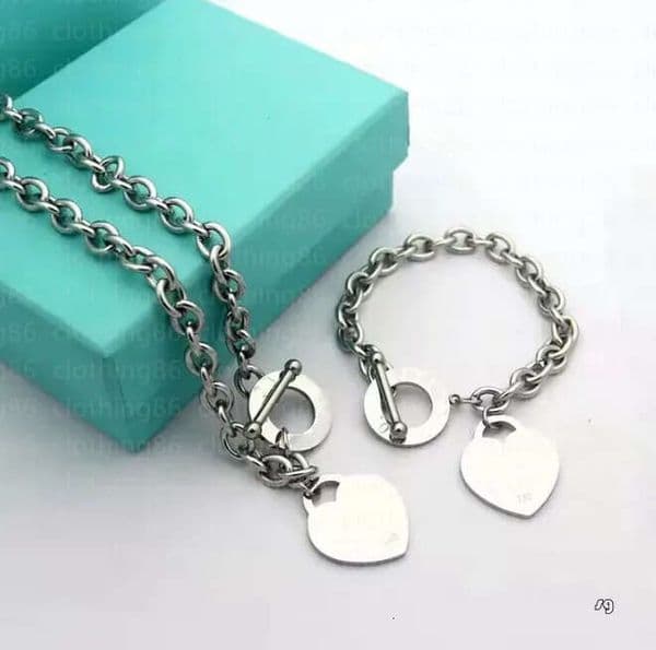 Blue necklace Pendant bracelet women Exquisite Craft Official Classic Heart 925 Silver Chain Luxury Designer Unisex Jewelry Wedding Gift