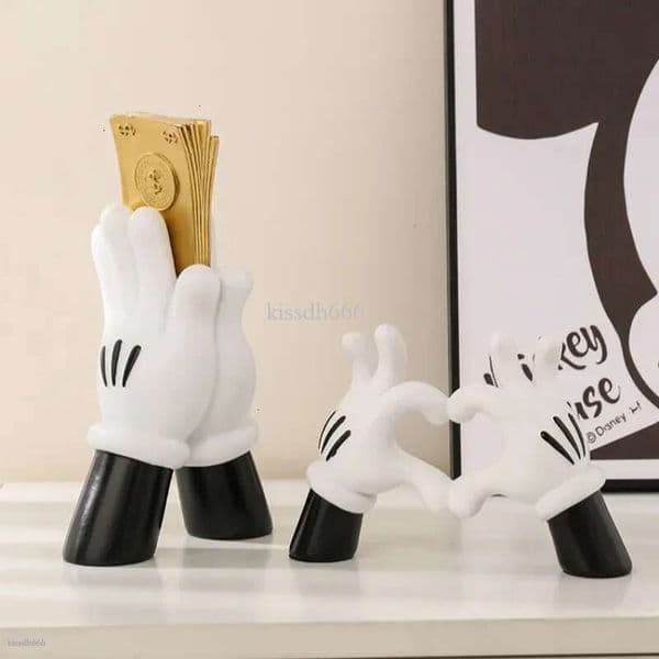 Aesthetic handmade carving creative resin gold worship statue fun sculpture desktop decoration luxurious living room luxury decoration