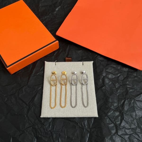 top Earrings women's Designer earrings for woman luxurious Stud earrings jewelry minimalist full diamond zircon earrings trendy and simple pig nose earrings H038