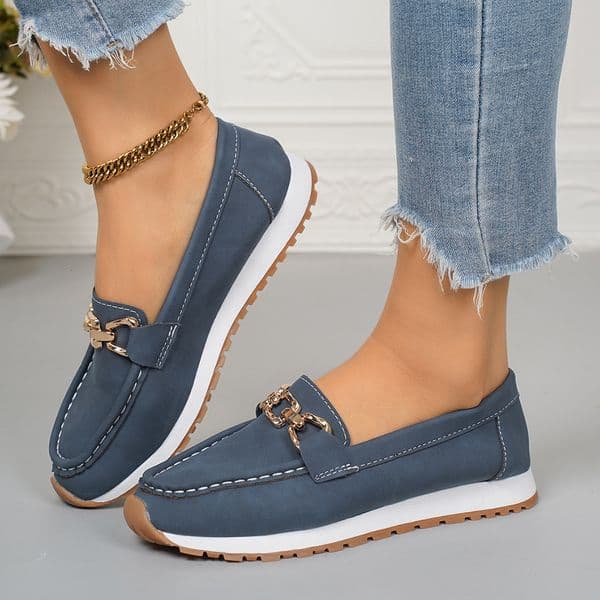 Bestseller foreign trade plus-size women's shoes 2026 spring-summer new style metal chain flat thick-soled casual loafers wholesale