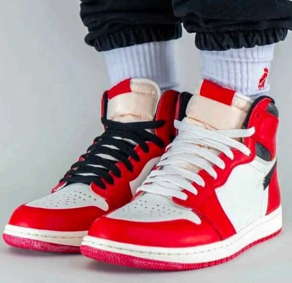 Lost u0026 Found 1s Basketball Shoes High Reimagined Vapmax Banned Chicago Origin Story Patent Bred Trophy Room Toe mens women sports Sneakers with