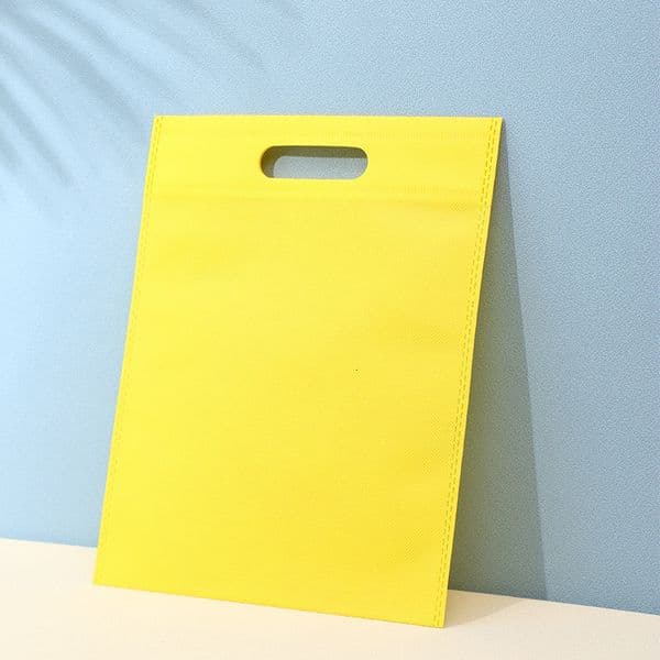 In-stock universal solid color non-woven fabric advertising clothing and shoe box flat bags, shopping tote bags manufacturer