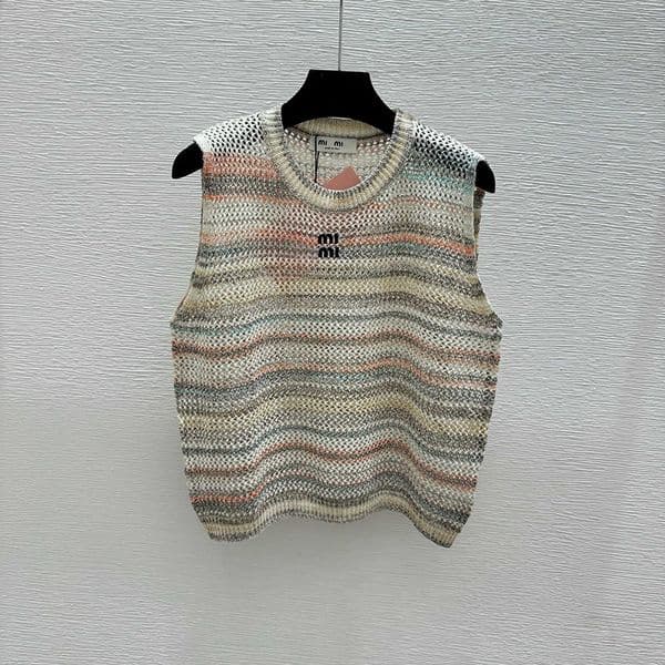 Women's Tanks & Camis miu Spring and Summer New Arrival Solid Color Simple Round-Neck Knit Vest, letter Print Casual T Shirt, Designer tee 342w21