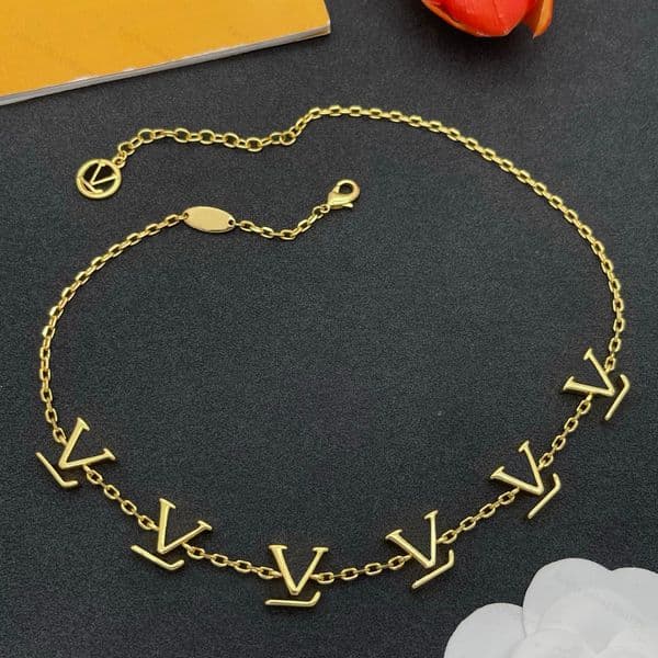 2026 New Titanium 18K gold necklace women designer necklace flower hollow out bracelet Set high end Gold Pendant chain charm Stainless Steel Luxury jewelry gift