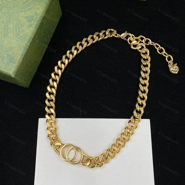 Luxury Designer Chain Long Necklace Women Exquisite Fashion Letter Sweater Pendant Brass Material Gold Silver Optional Gift Jewelry