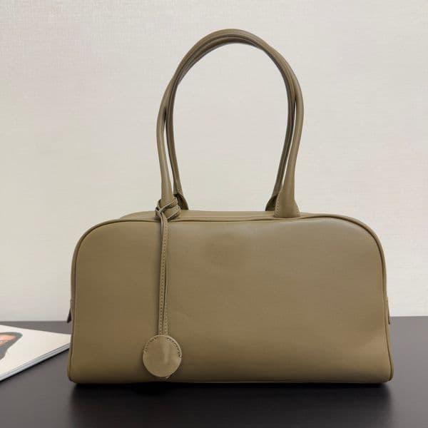 Designer Bag Luxury Quilted Suede Bowling Bag 26SS Vintage Tote Business Shoulder Bag for Women Daily Office Work Commute Travel Shopping Bag