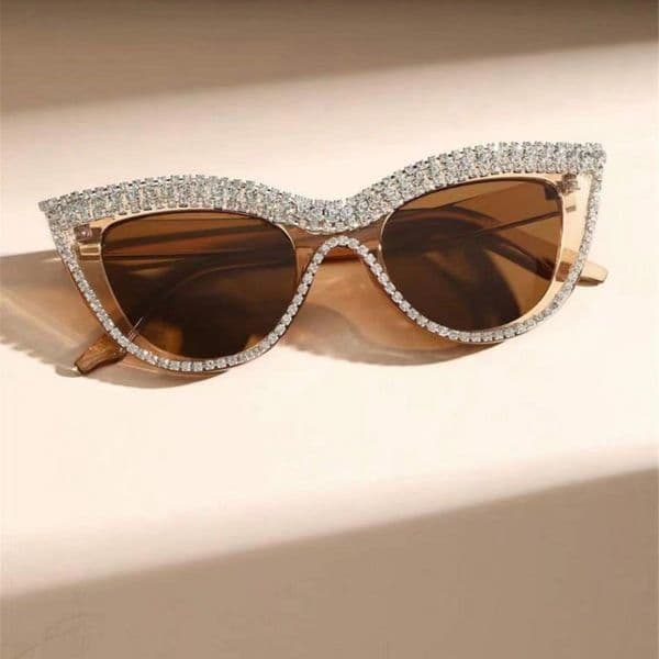 Free Shipping High Value Luxury Rhinestone Cat Eye Sunglasses For Women Party UV400 Trendy Shades