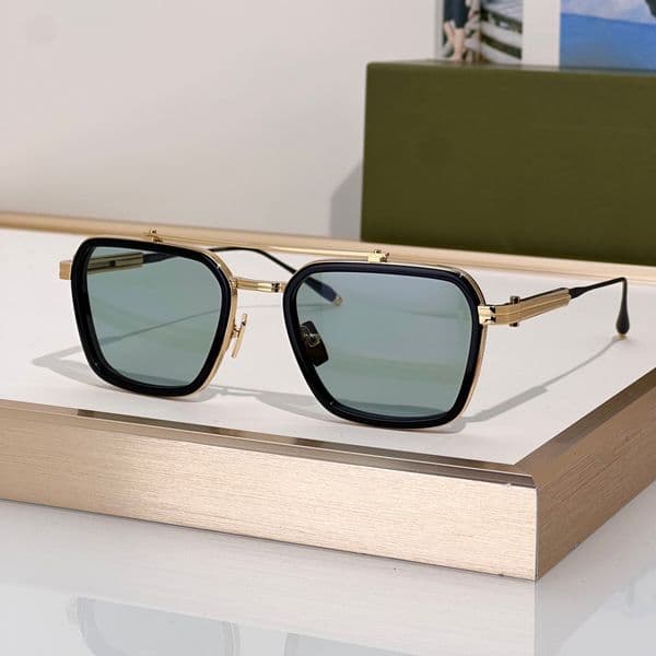 Sunglasses For Men Women Fashion 304 Summer Designer Stylish High Street Catwalk Style Anti Ultraviolet UV400 Titanium Square Full Frame Glasses With Box