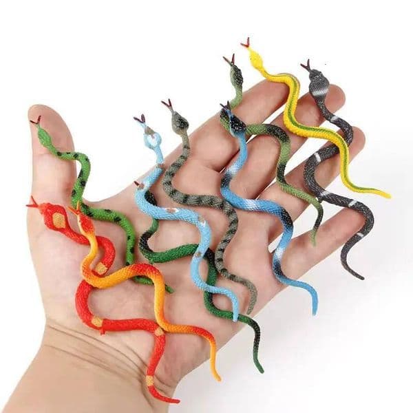 12PCS Realistic Mini Snake Toys Gag Gifts Funny Scary Pranks Prop Halloween Decorations Rain Forest Party Favors Kids Teens