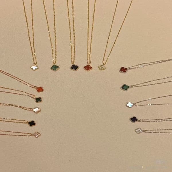 Four-Leaf Clover Mini Single Flower Necklace Rose Gold Plated Clavicle Chain Red Carnelian Pendant